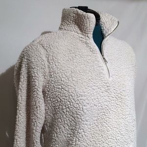 “Wooly” women’s M (7-9) pull over (314)